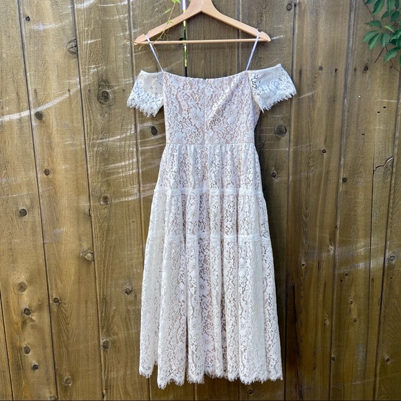White Lace Off the shoulder Midi Dress 🌿 - Picture 8 of 10